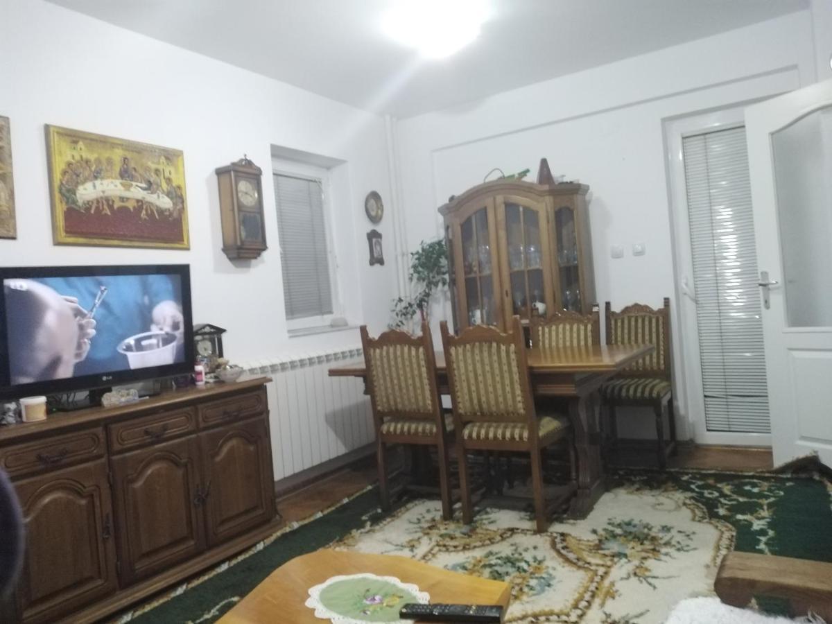 Kraljevski Apartman Kraljevo Exterior foto